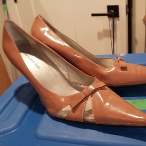 Size 9. Rose patened leather stilettos. $25